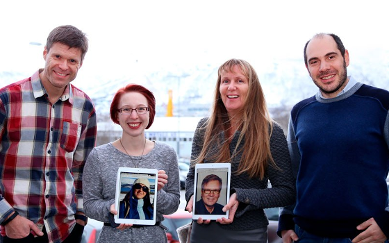 The research team, from left: Prof. Eirik Årsand, PhD student Meghan Bradway, MD Anne Grethe Olsen and Dr. Konstantinos Antypas. Pictured on tablets: Dr. Elia Gabarron and Prof. Gunnar Hartvigsen. Foto: Jarl-Stian Olsen.